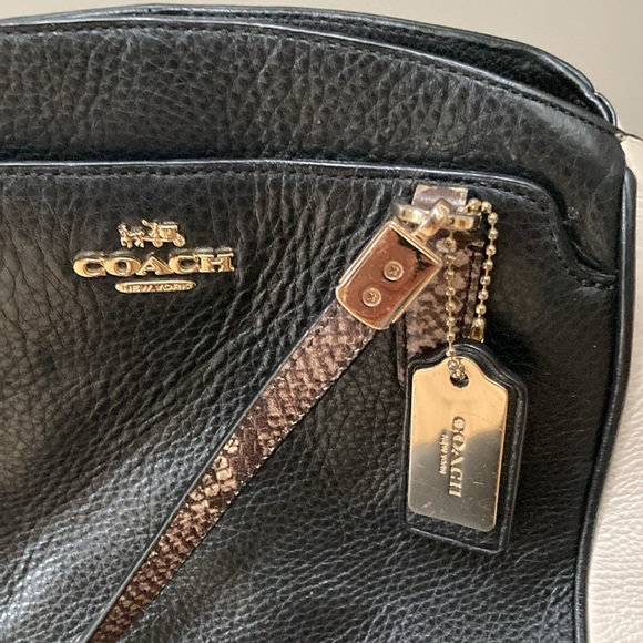 Coach purse - Picture 3 of 5